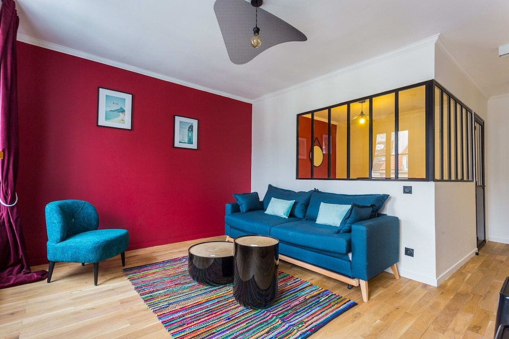 Apartment photo 1