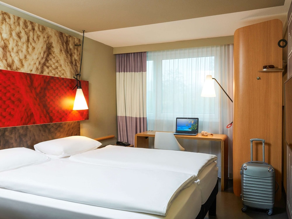 Twin Room, 2 Twin Beds (New Sleep Easy Concept) - Photo 3