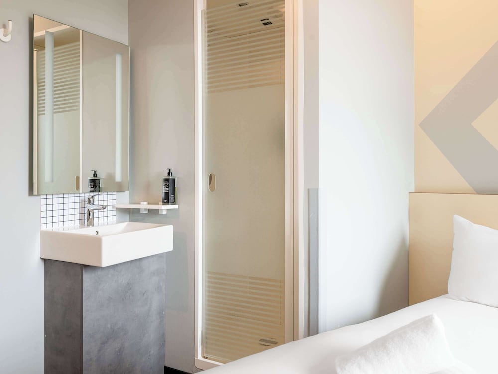 Double Room - Photo 5
