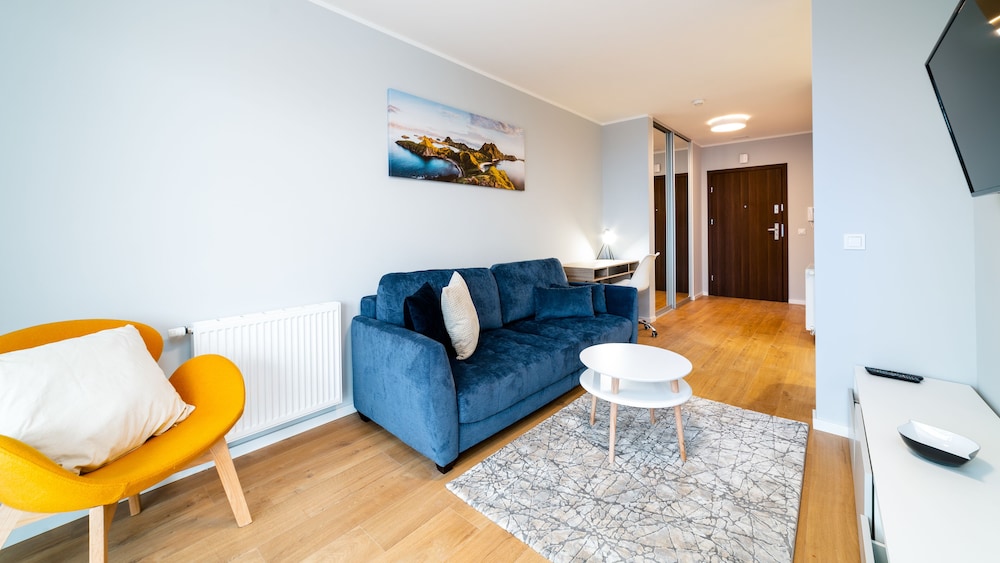 Apartment (85)