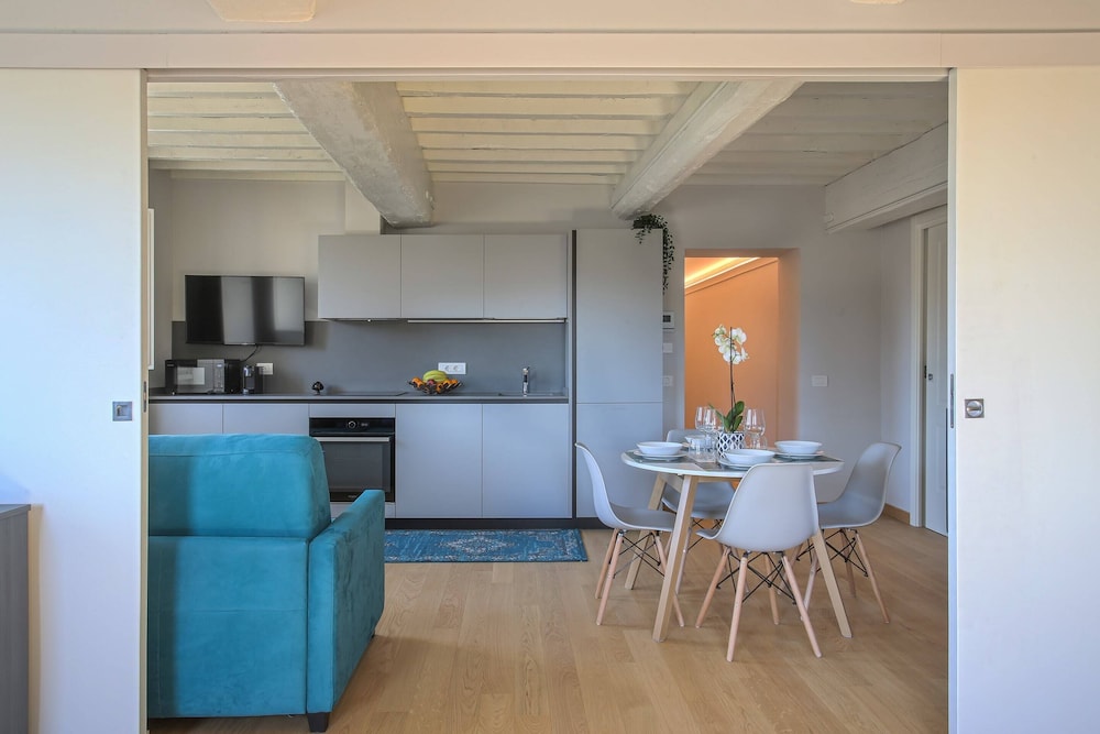 Basic Apartment, Multiple Beds photo 2