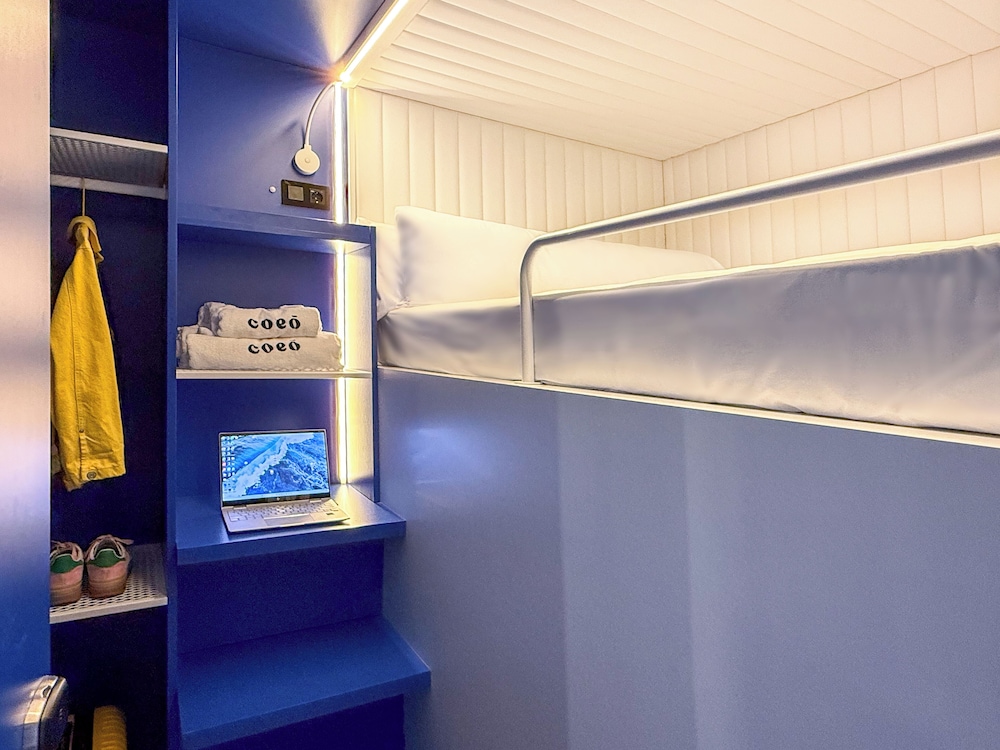 Double Upper Pod with Shared Bathroom