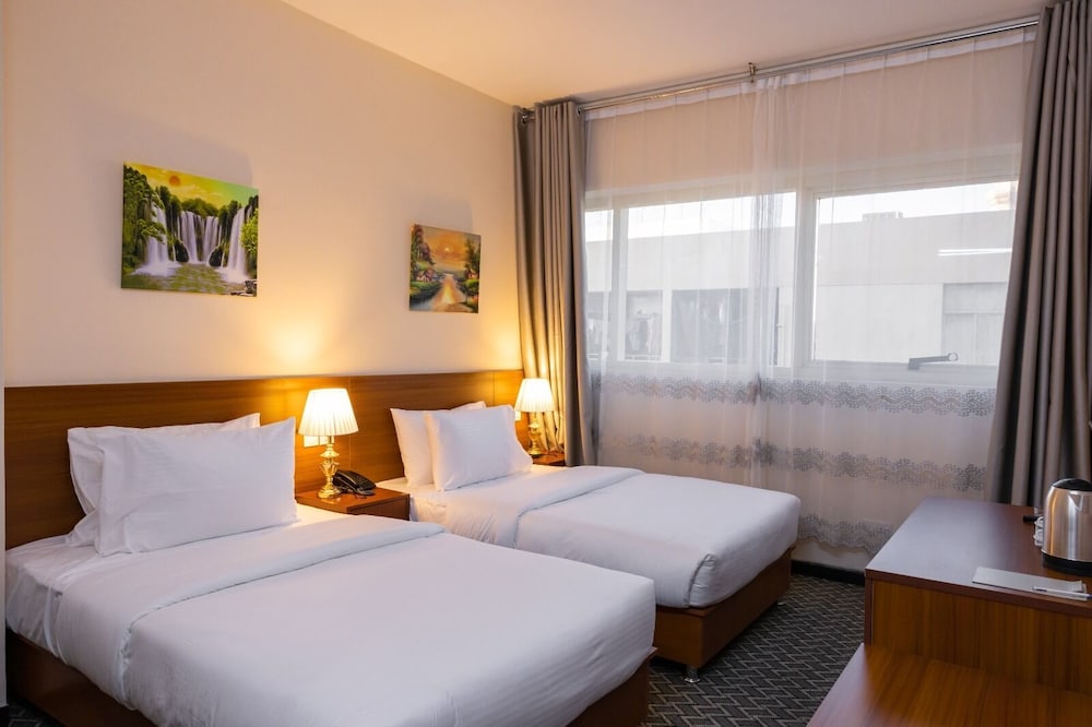 Standard Twin Room photo 3