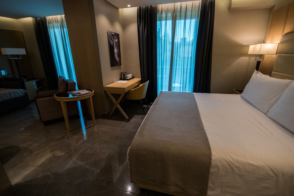 Royal Suite - Photo 5