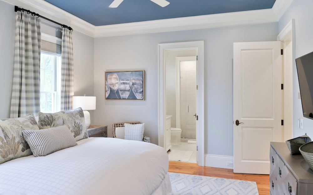 Signature 4 Bedroom Residence 1033