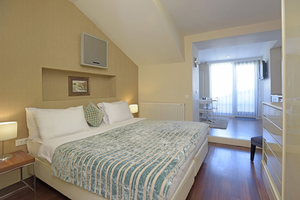Standard Studio, 1 Double or 2 Twin Beds, City View photo 1