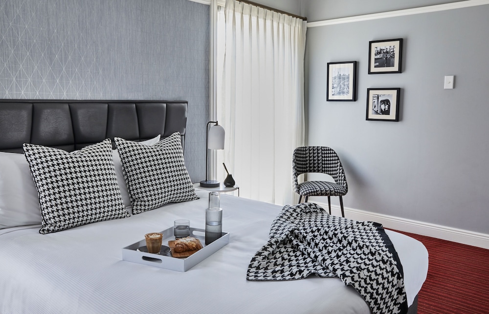 Springfield Suite photo 3