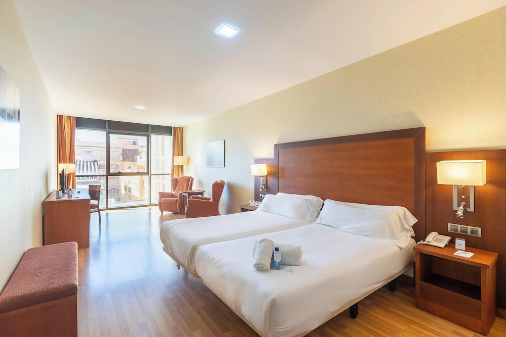 Double Or Twin Room - Photo 4