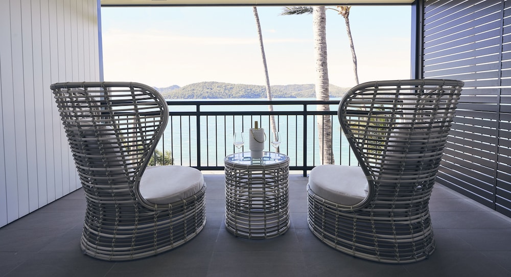 Deluxe Ocean Terrace King - Photo 5