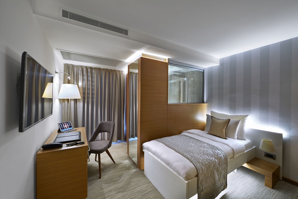 Economy Single Room, City View photo 1