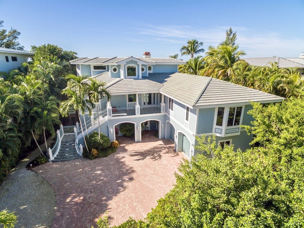 House (Seas The Day) photo 2