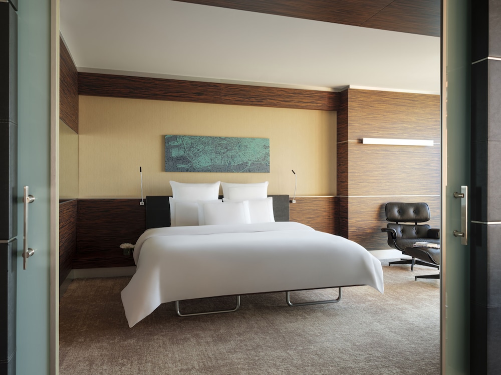 Executive Suite, 1 King Bed