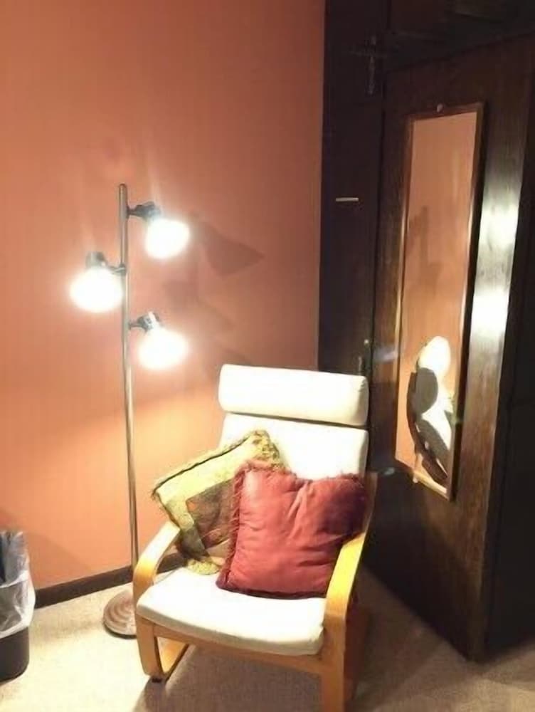 Apartment, Smoking