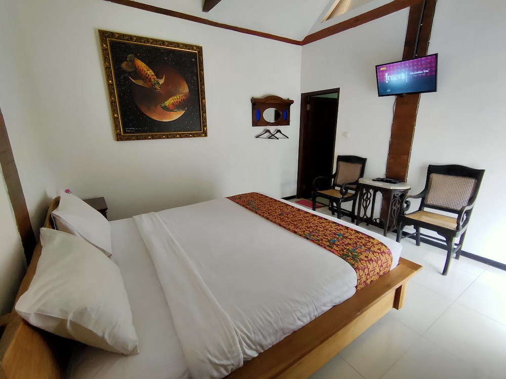 Deluxe Cottage, 1 Queen Bed, Pool View, Poolside photo 3