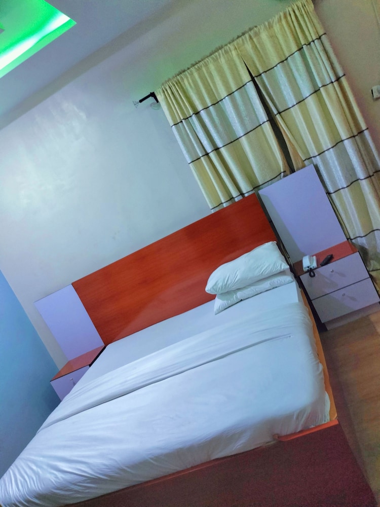 Deluxe Room - Photo 1
