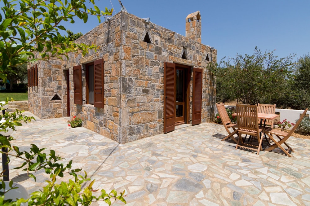 Traditional Stone Studio photo 1