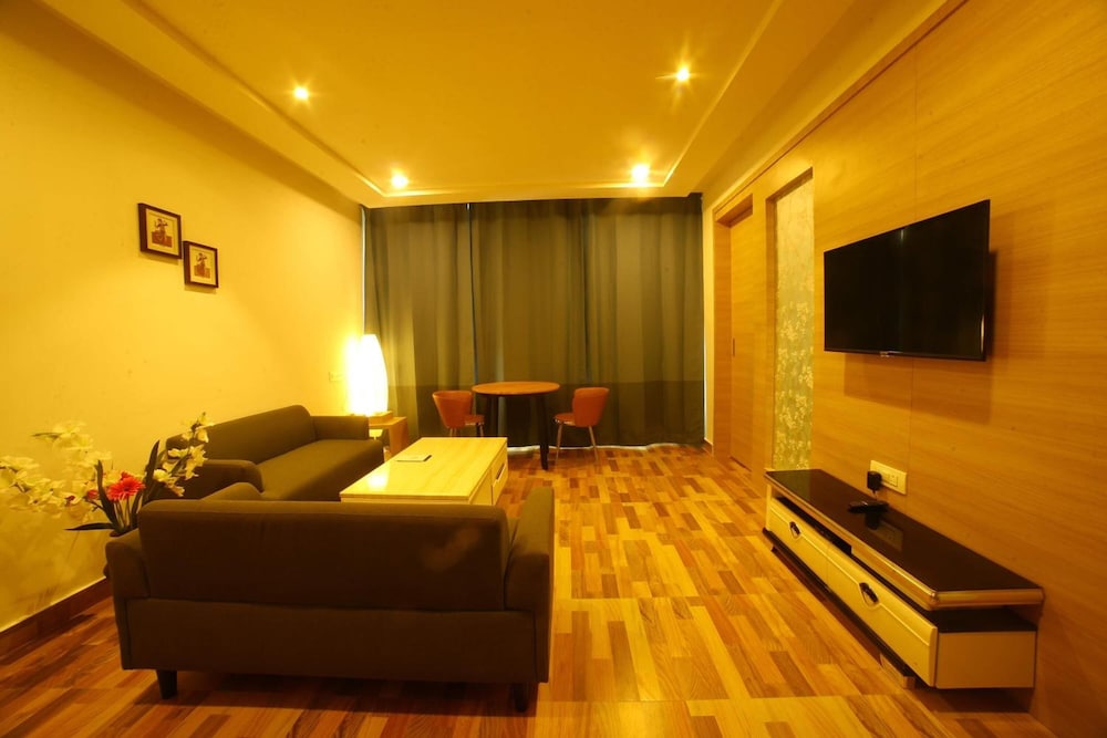Deluxe Twin Room, Non Smoking, City View