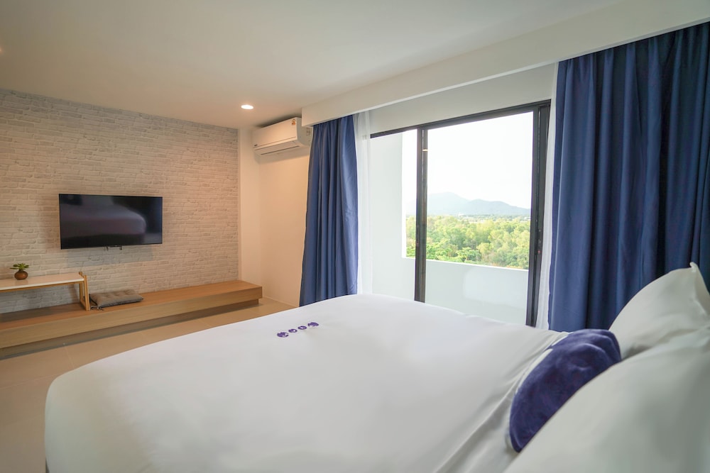Standard Double Room, No Windows