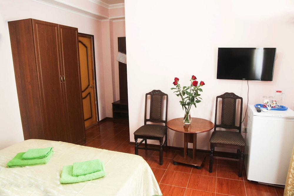Standard Double Or Twin Room, Balcony photo 3