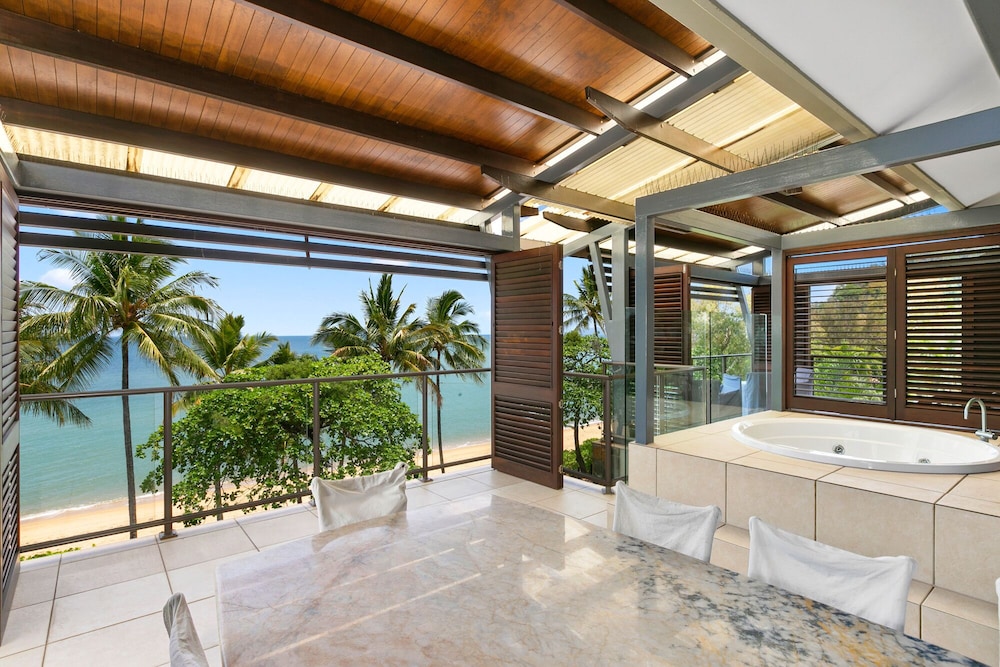 Penthouse, 4 Bedrooms, Ocean View photo 1