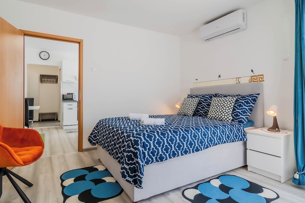Family Apartment, Multiple Bedrooms (Rooftop Terrace Apartment)