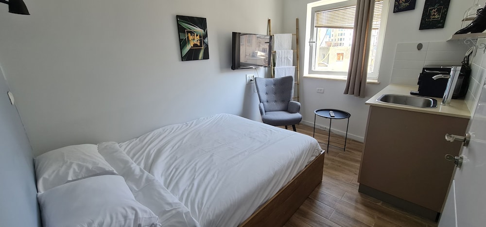 Basic Studio Suite photo 2