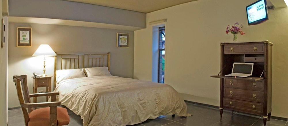 Standard Double Room photo 2