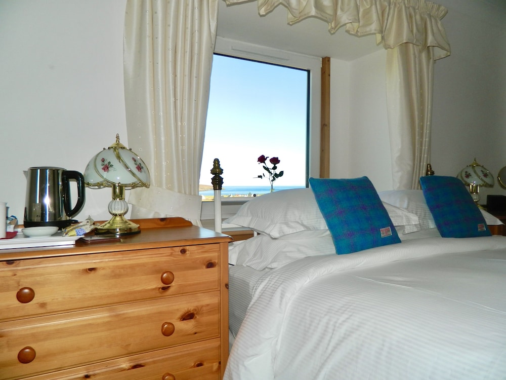 Double Room, Sea View (Room 2) photo 2
