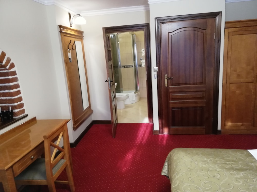 Superior Twin Room, 1 Bedroom, Private Bathroom, City View (Air conditioning) photo 2
