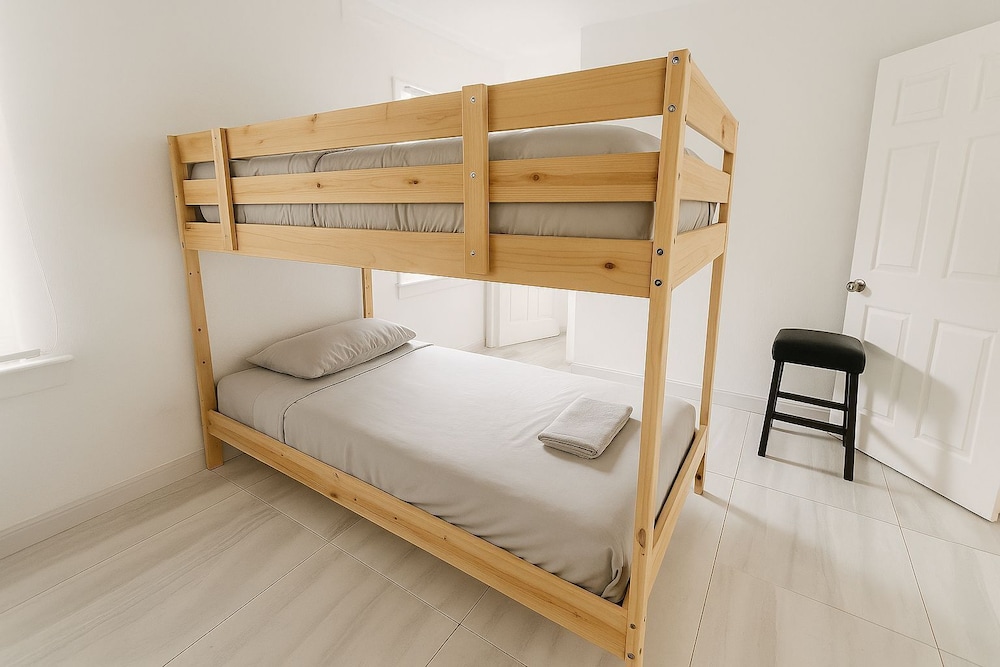 Deluxe Shared Dormitory photo 2