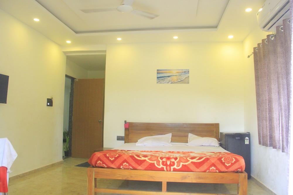 Deluxe Room With Garden View photo 3