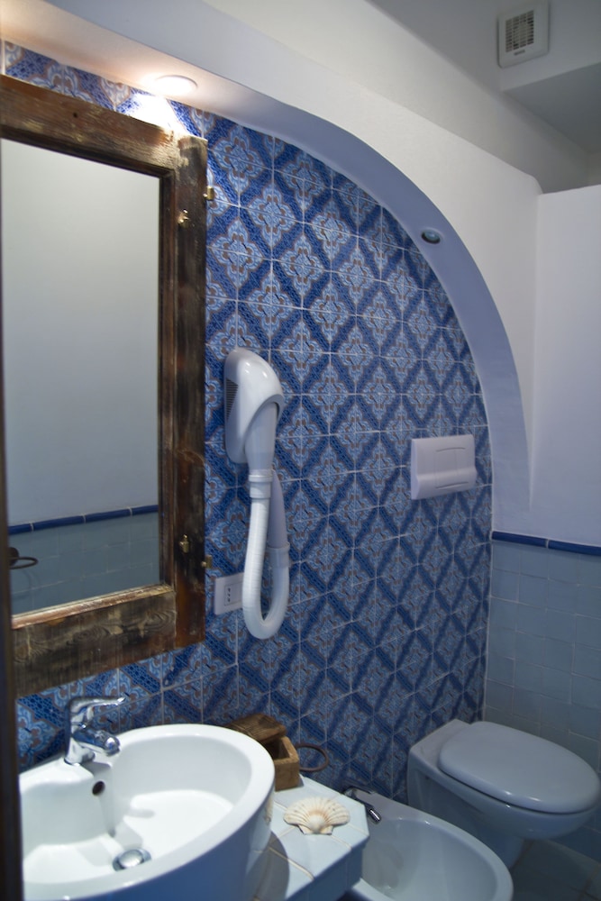 Classic Triple Room photo 2