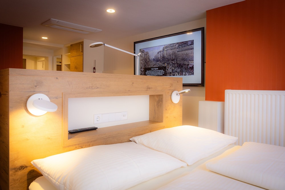 Family Quadruple Room - Photo 5