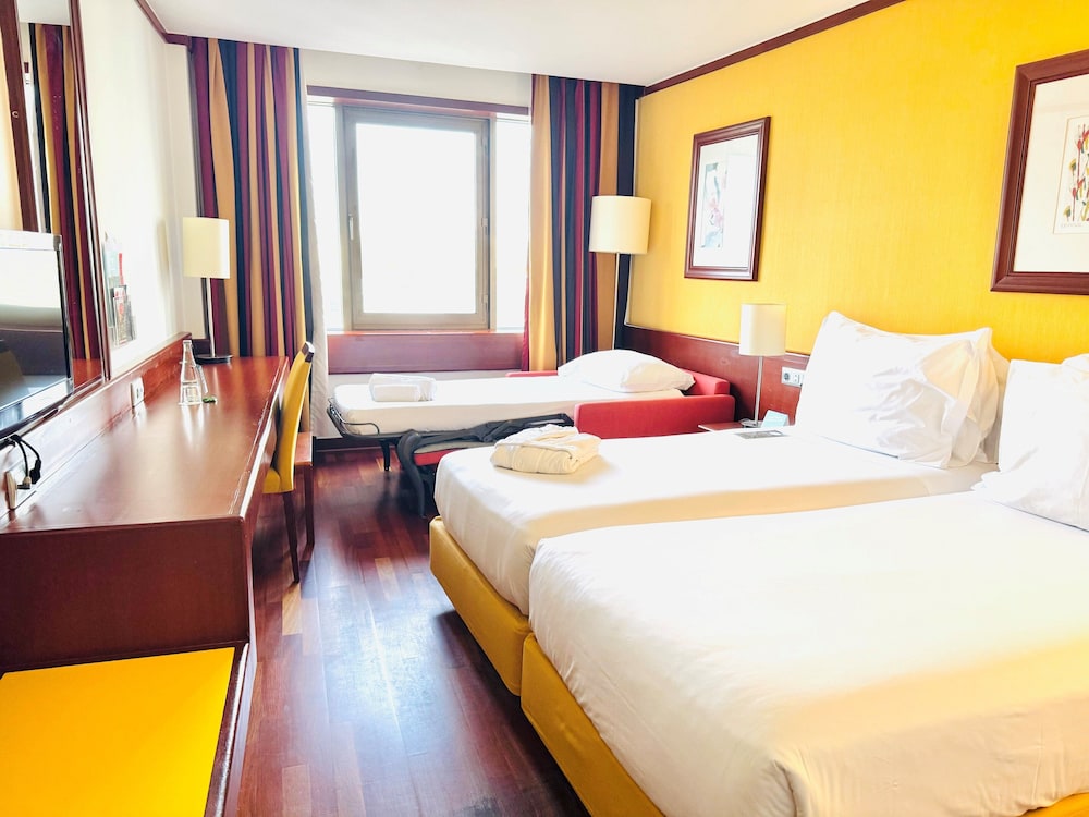Standard Room, Multiple Beds