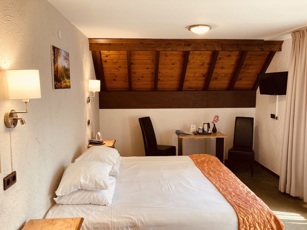 Spacious Comfort Double Room photo 3