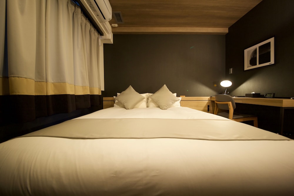 Double Room, Non Smoking (18square meters)