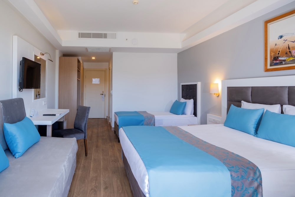 Comfort Room, Sea View photo 2