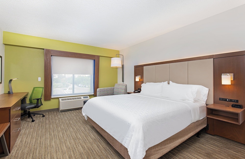 Standard Room, 1 King Bed - Photo 3