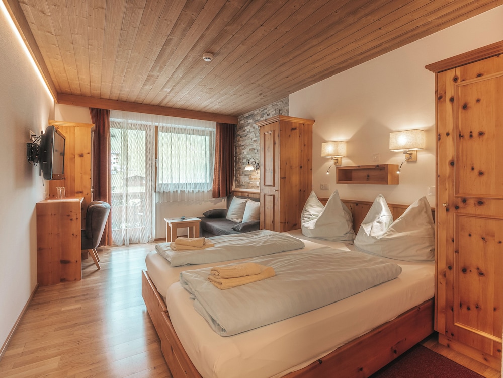 Superior Double Room, Balcony, Mountain View photo 1