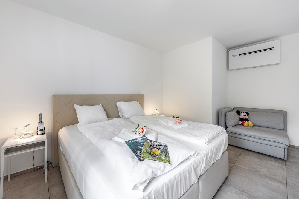 Family Apartment, Multiple Bedrooms, 2 Bathrooms (Serenata 5) photo 3