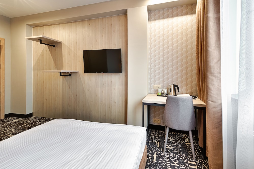 Classic Double Room - Photo 9