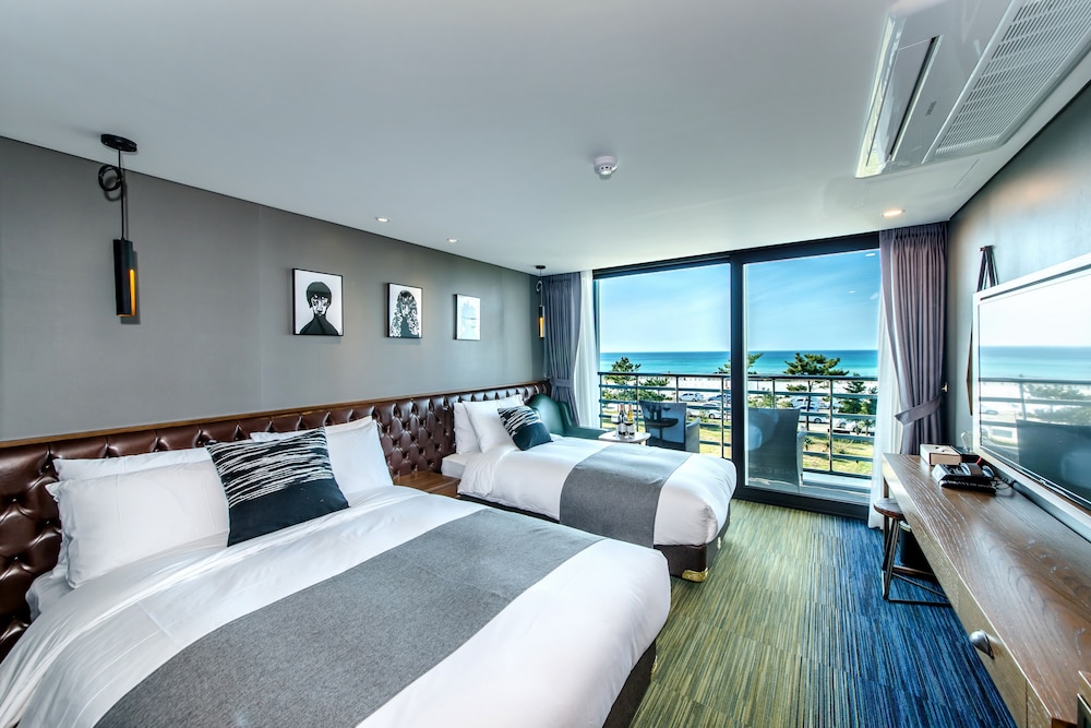 Mare Deluxe Twin Ocean View