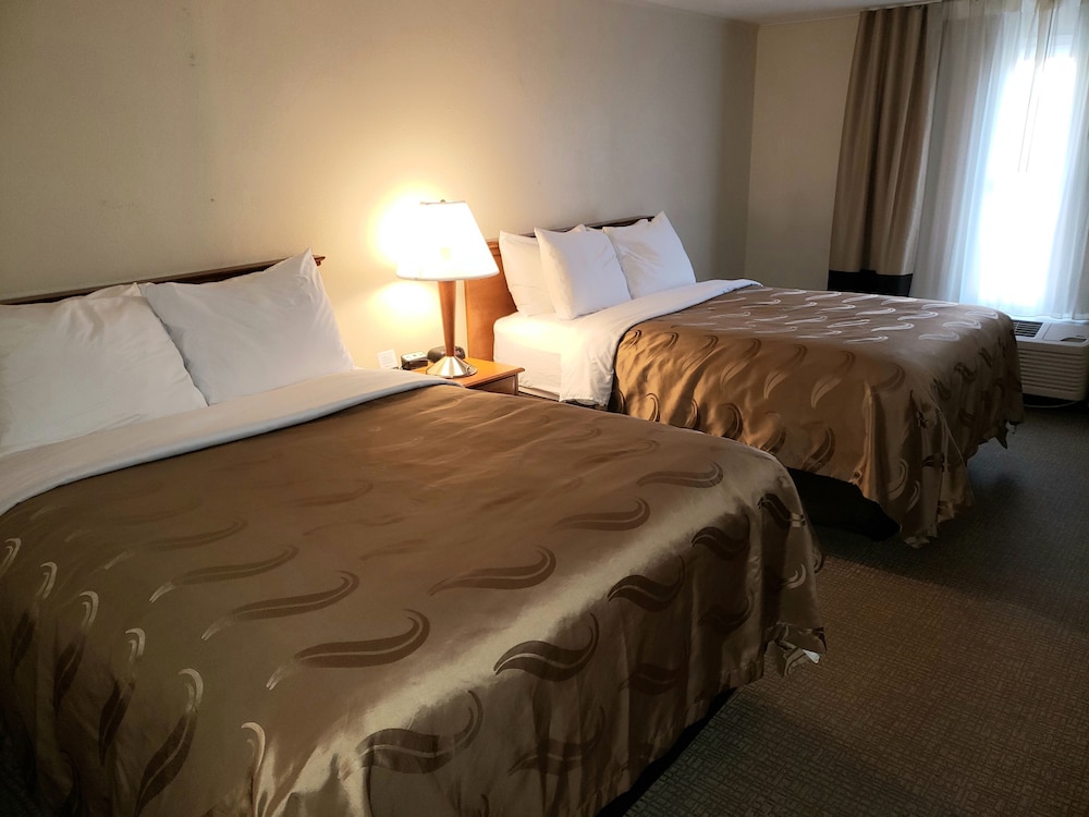 Standard Room, 2 Queen Beds, Non Smoking photo 2