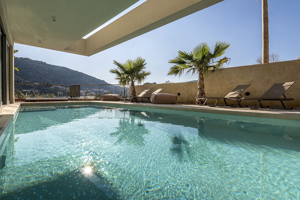 Exclusive Villa, 4 Bedrooms, Private Pool, Sea View