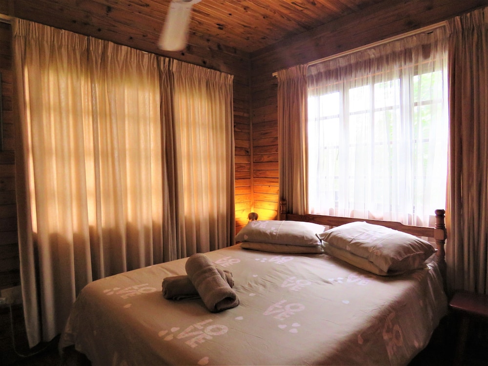 Deluxe Chalet photo 2