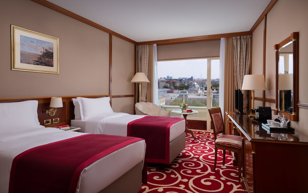Standard Room, 2 Twin Beds photo 2