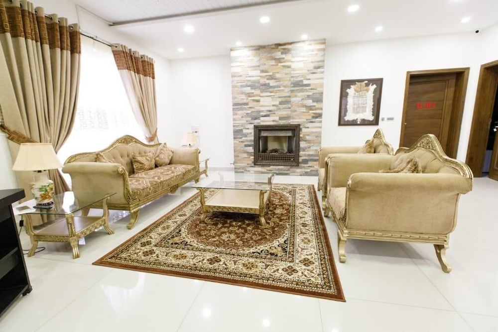 Executive Suite