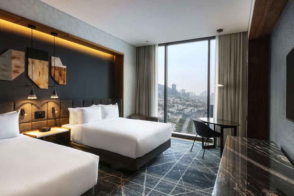 Club Room, 2 Queen Beds - Photo 1