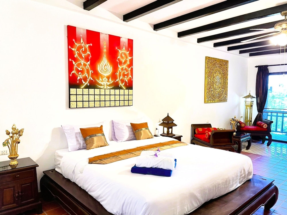Deluxe Studio Suite - Photo 15