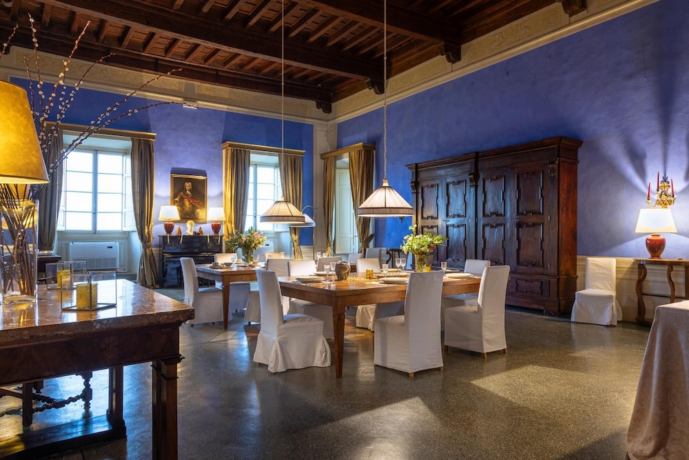 Villa di Tizzano Luxurious Retreat in Paradise, Photo 43